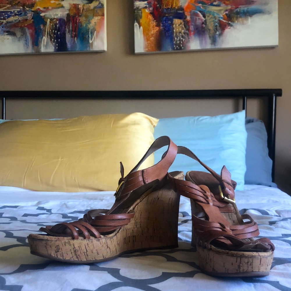 Audrey Brooke Wedges